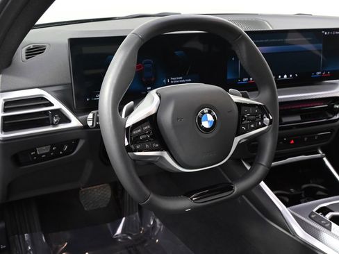 Used 2025 BMW 330i xDrive Sedan AWD/4WD image 11