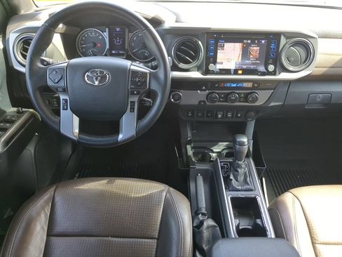 Used 2019 Toyota Tacoma Limited RWD image 14