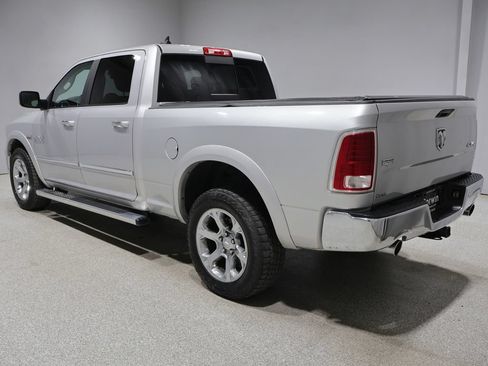 Used 2018 RAM 1500 Laramie AWD/4WD image 5