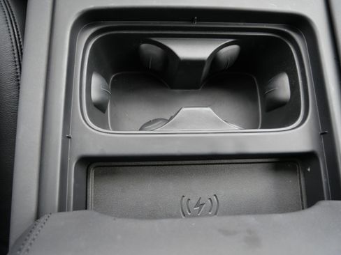 Used 2024 Land Rover Defender 110 S AWD/4WD image 19