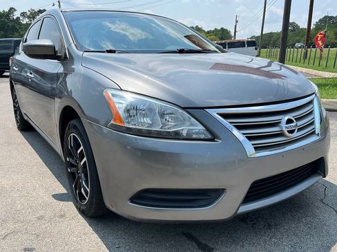 Used 2015 Nissan Sentra S FWD image 2