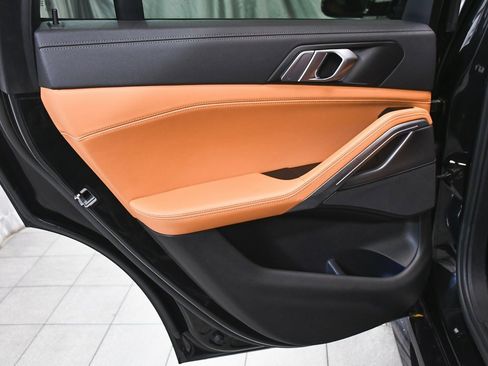 Used 2023 BMW X6 xDrive40i w/ M Sport Package image 12