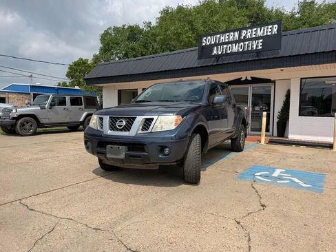 Used 2016 Nissan Frontier PRO-4X w/ Pro-4x Luxury Package AWD/4WD image 3