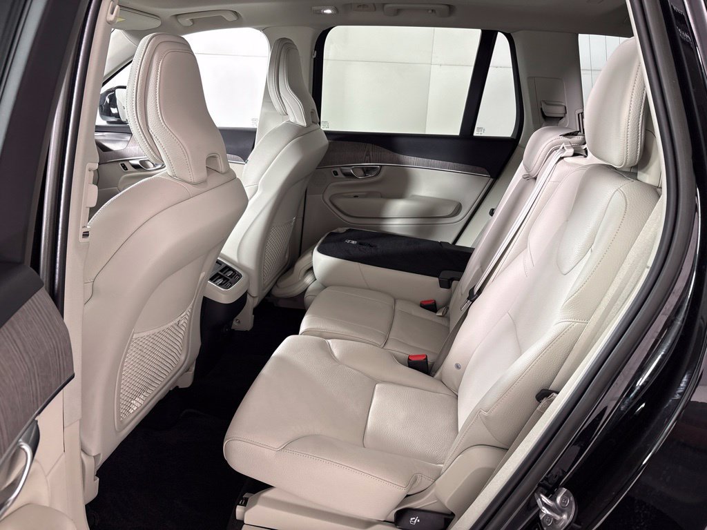 Used 2023 Volvo XC90 B6 Plus w/ Protection Package Premier AWD/4WD image 27
