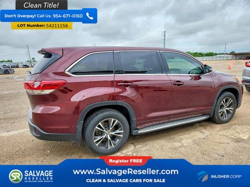 Used 2018 Toyota Highlander LE FWD image 4