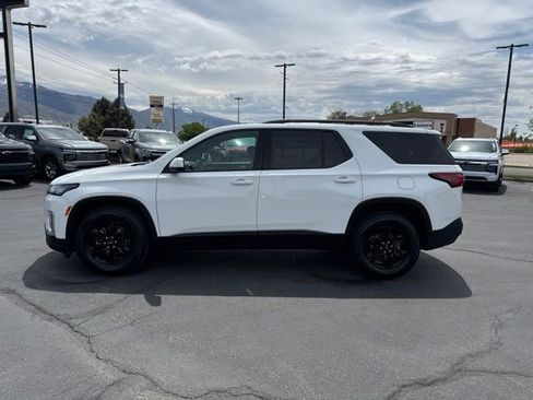 Used 2023 Chevrolet Traverse LT w/ Midnight/Sport Edition AWD/4WD image 4