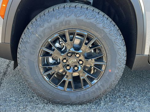 New 2026 Chevrolet Traverse Z71 w/ Driver Confidence Package image 10