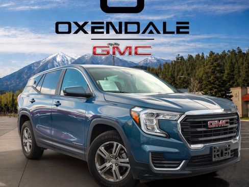 Used 2024 GMC Terrain SLE AWD/4WD image 1