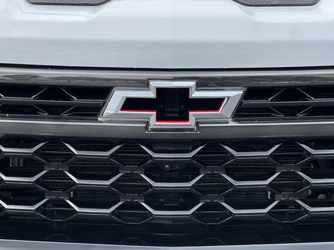 Certified 2025 Chevrolet Silverado 1500 ZR2 w/ Technology Package image 50