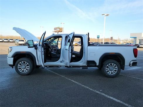 Used 2023 GMC Sierra 2500 Denali image 12