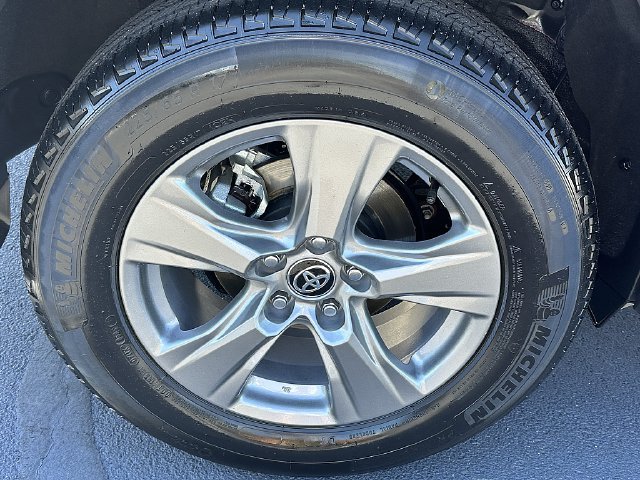Certified 2025 Toyota RAV4 XLE w/ Convenience Package FWD image 10