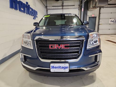 Used 2017 GMC Terrain SLE w/ Convenience Package image 3