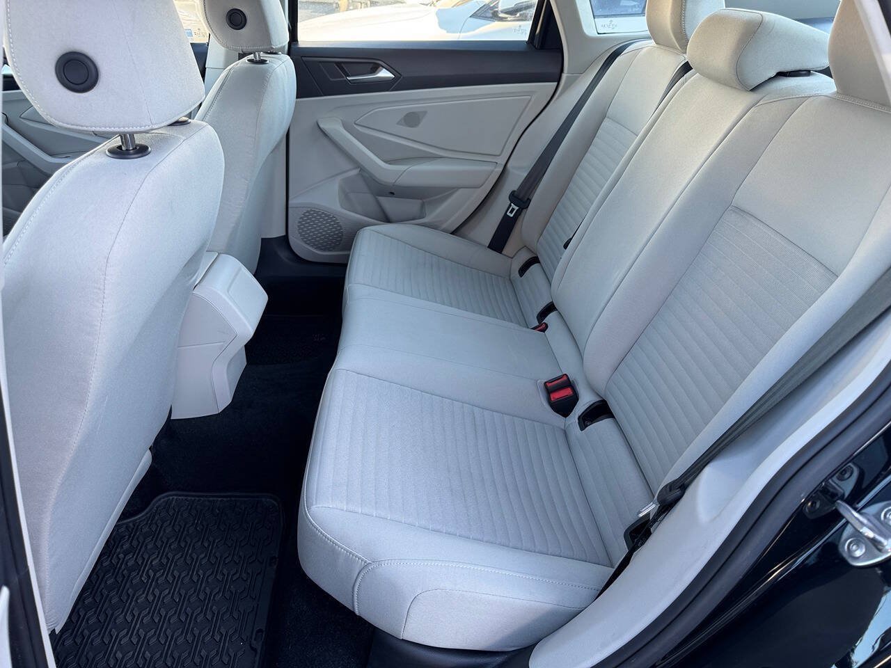 Used 2024 Volkswagen Jetta S FWD image 15