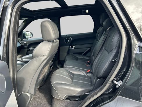 Used 2017 Land Rover Range Rover Sport HSE image 12