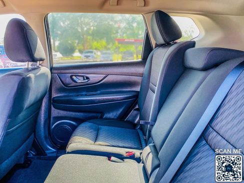 Used 2019 Nissan Rogue SV AWD/4WD image 26