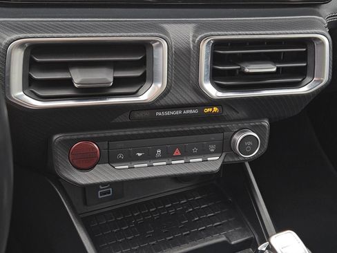 Used 2024 Ford Mustang Premium image 17