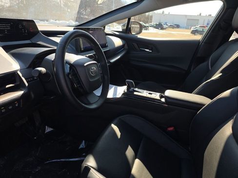 Used 2024 Toyota Prius XLE image 10
