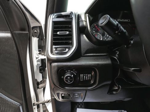 Used 2025 RAM 1500 Laramie w/ Sport Appearance Package AWD/4WD image 17
