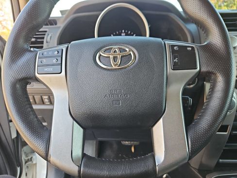 Used 2012 Toyota 4Runner Limited image 19