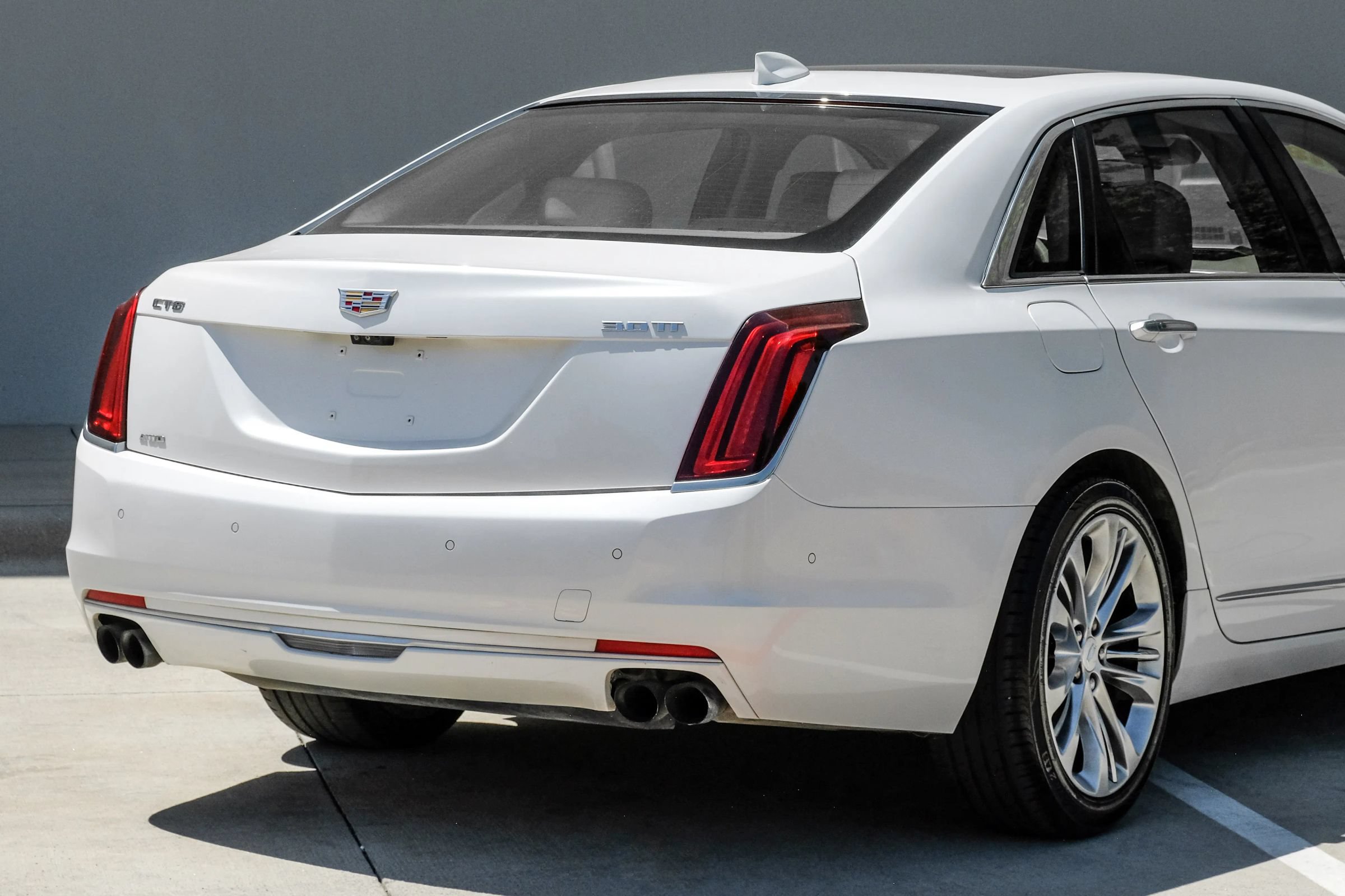 Used 2018 Cadillac CT6 Platinum AWD/4WD image 5