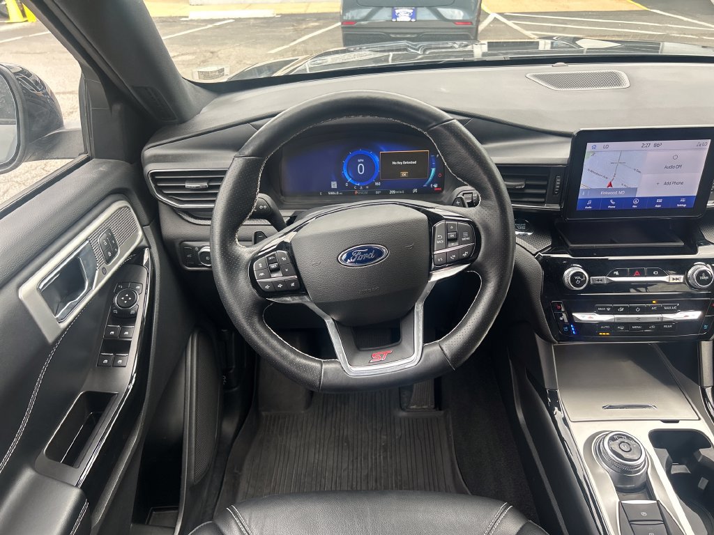 Used 2022 Ford Explorer ST w/ Equipment Group 401A AWD/4WD image 16