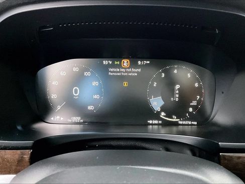 Used 2017 Volvo S90 T5 Momentum w/ Convenience Package FWD image 27