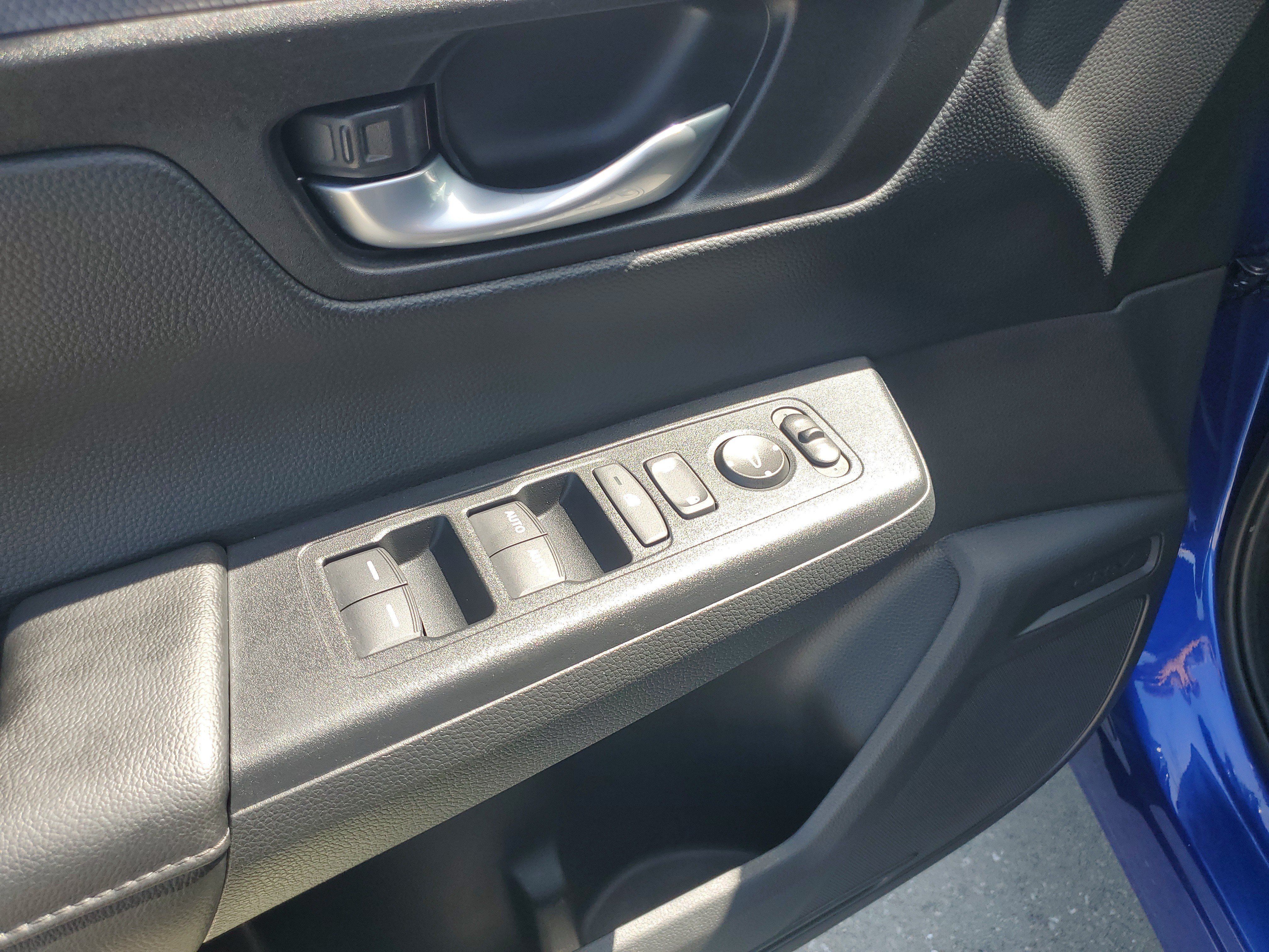Used 2025 Honda CR-V EX image 23