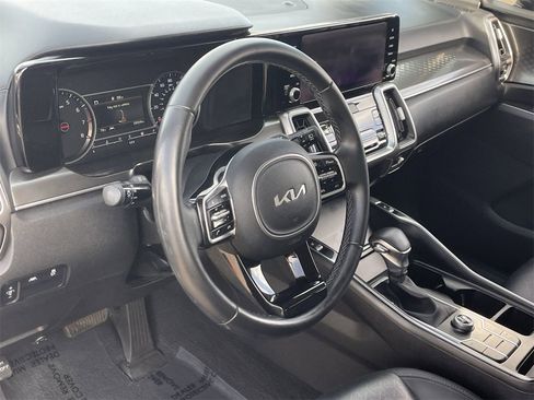 Certified 2022 Kia Sorento S image 17