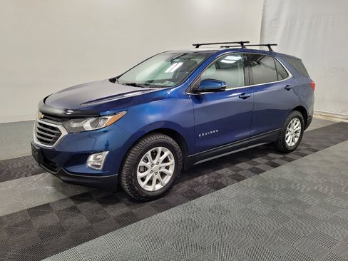 Used 2019 Chevrolet Equinox LT image 2