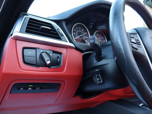 Used 2020 BMW 430i xDrive Convertible w/ Executive Package image 23