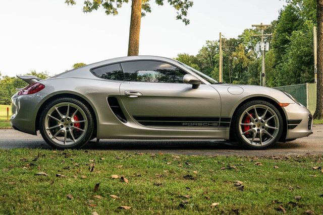 Used 2016 Porsche Cayman RWD image 9