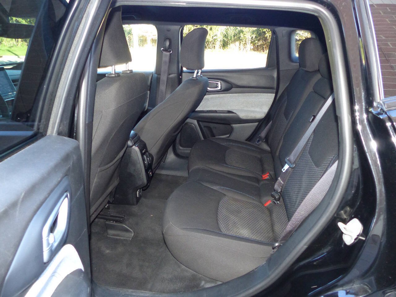 Used 2024 Jeep Compass Sport AWD/4WD image 25