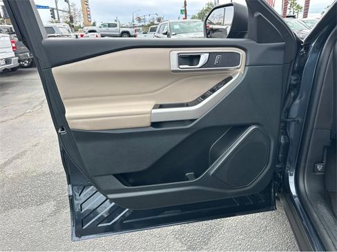 Certified 2024 Ford Explorer XLT w/ Equipment Group 202A image 34