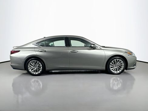 Used 2020 Lexus ES 350 w/ Accessory Package image 4