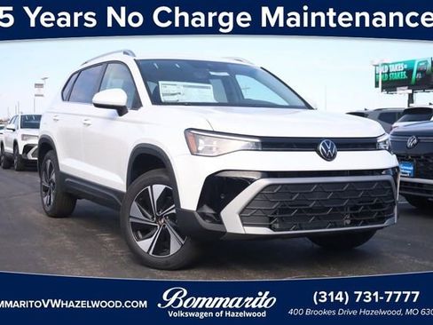 New 2026 Volkswagen Taos SE image 1