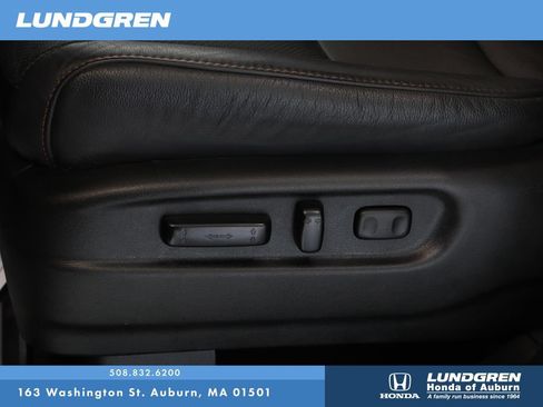 Used 2023 Honda Passport TrailSport image 14