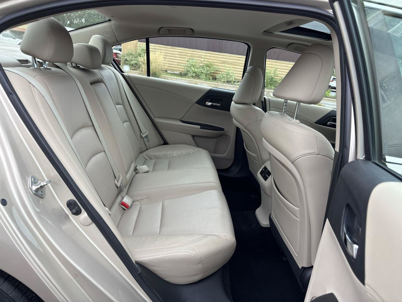 Used 2013 Honda Accord EX-L image 39