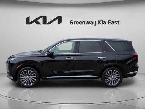 Used 2024 Hyundai Palisade Calligraphy FWD image 9