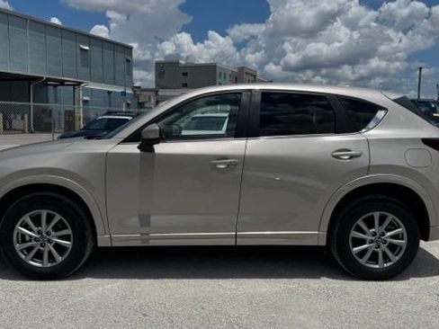 Used 2024 MAZDA CX-5 AWD 2.5 S w/ Preferred Package image 4