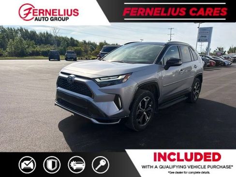 Used 2024 Toyota RAV4 XSE w/ Weather Package AWD/4WD image 6