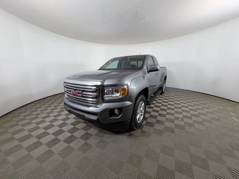 Used 2020 GMC Canyon SLE w/ Driver Alert Package image 25