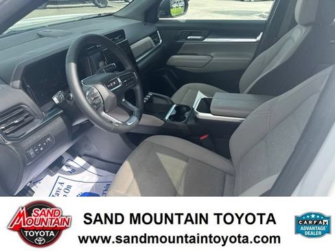 Used 2025 GMC Terrain Elevation w/ Technology Package II AWD/4WD image 13