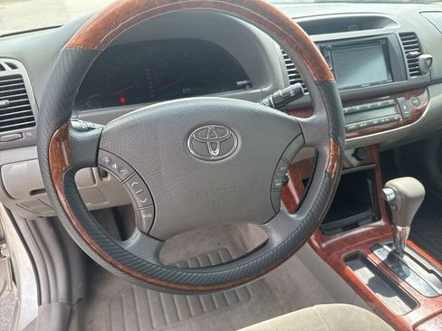 Used 2005 Toyota Camry XLE image 15