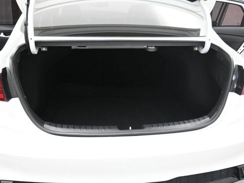 Used 2023 Kia Forte GT-Line w/ GT-Line Premium Package FWD image 12
