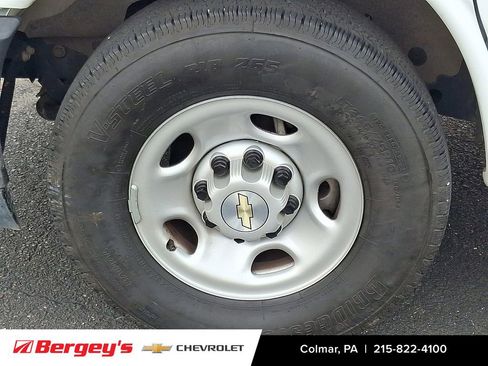 Certified 2024 Chevrolet Express 2500 w/ Driver Convenience Package image 10