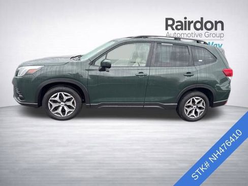 Used 2022 Subaru Forester Premium image 4