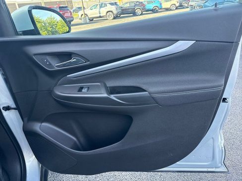 Used 2023 Chevrolet Bolt EUV LT w/ Comfort Package FWD image 31