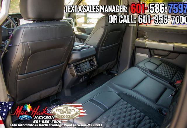 New 2026 Ford F250 Lariat w/ Black Appearance Package AWD/4WD image 39
