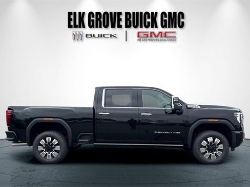 New 2026 GMC Sierra 2500 Denali w/ Denali Reserve Package image 3