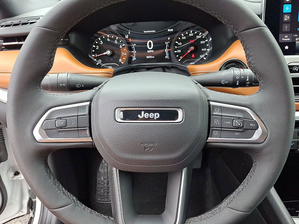 Certified 2024 Jeep Compass Limited AWD/4WD image 16